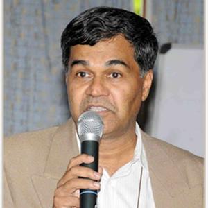 Dr. Shamasundar
